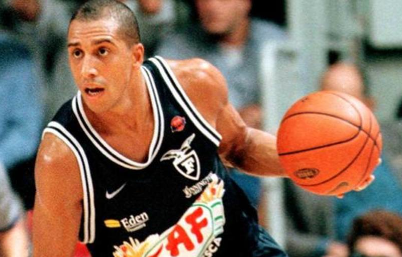 Basket Itinere Biografie - Carlton Myers